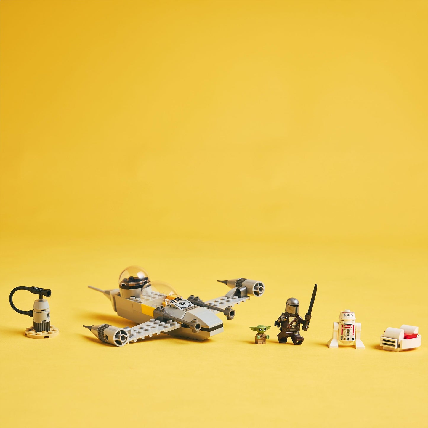 LEGO 75410 Star Wars Mando and Grogu's N-1 Starfighter