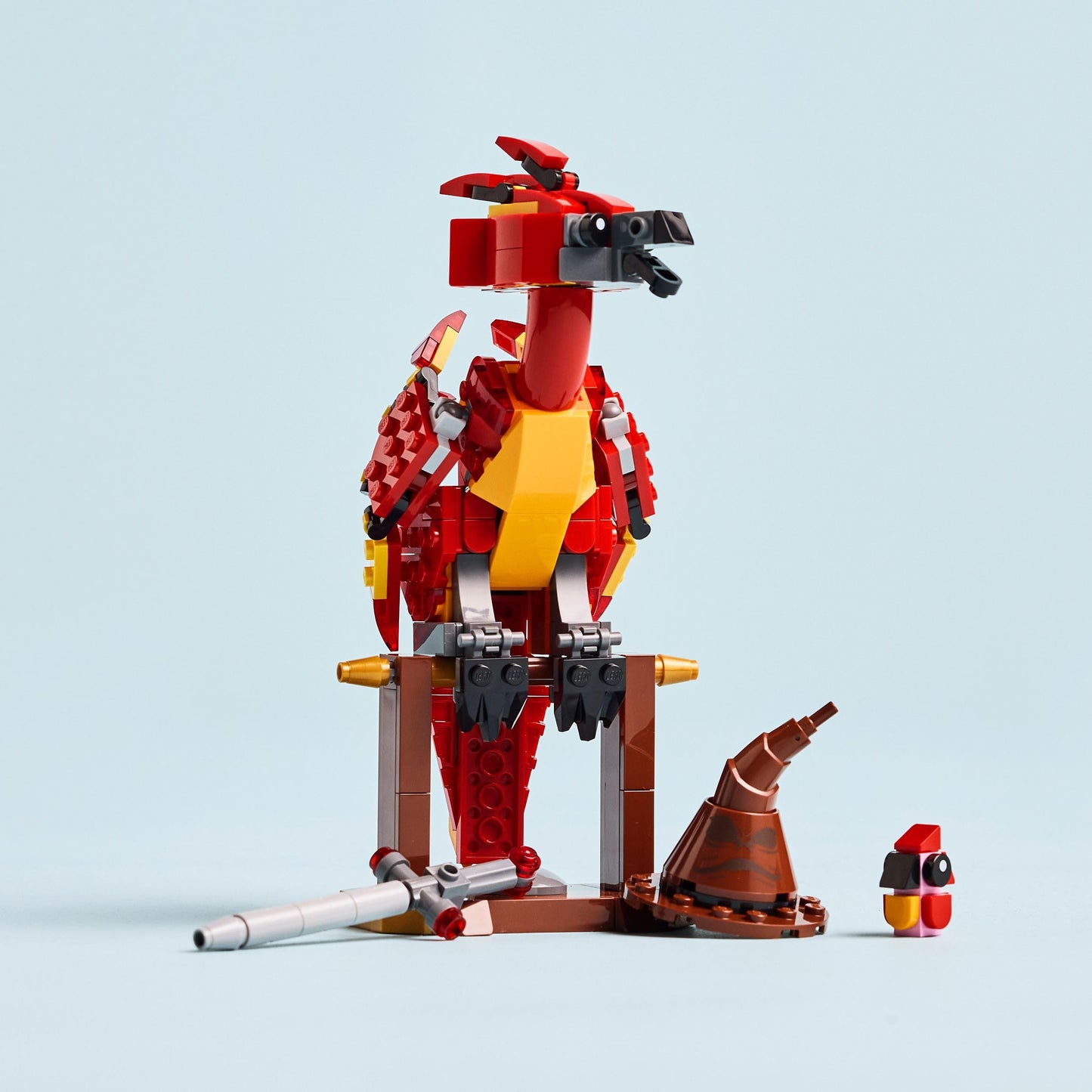 LEGO 76448 Harry Potter Fawkes : Dumbledore’s Phoenix - Incl. Sorting Hat & Sword of Gryffindor