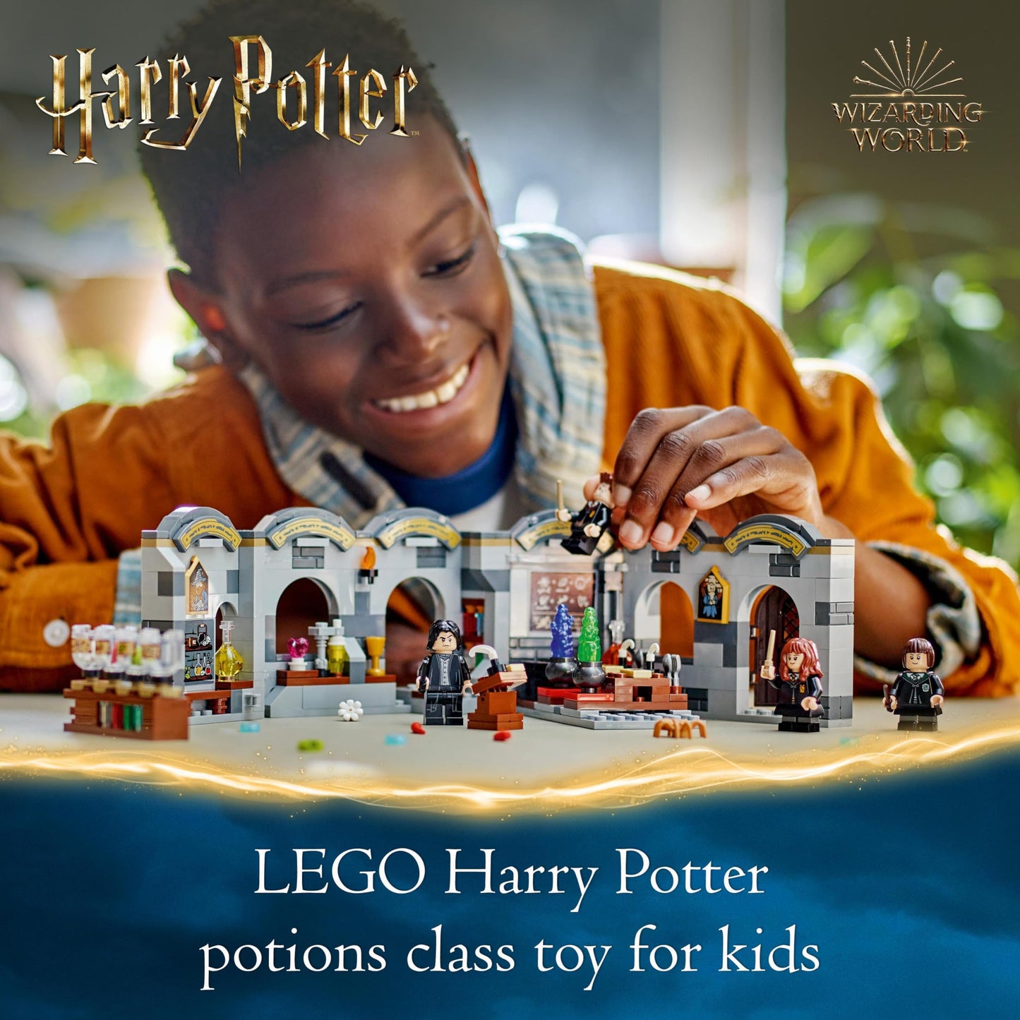 LEGO Harry Potter Hogwarts Castle : Potions Class Set with 4 Character Minifigures Incl. Hermione Granger