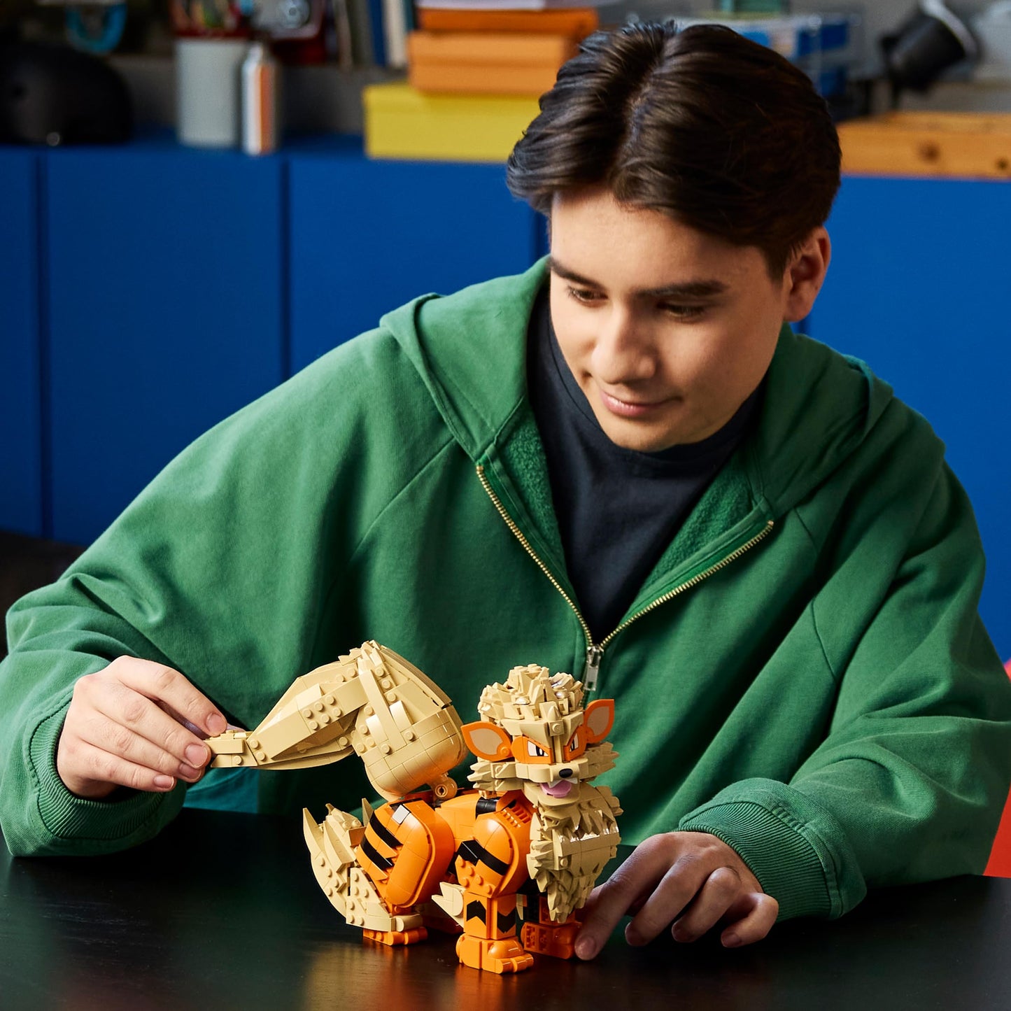 LEGO 72160 Pokémon Arcanine Figure - Building Set for Adults - Anime Model Kit with Posable Tail, Legs & Head