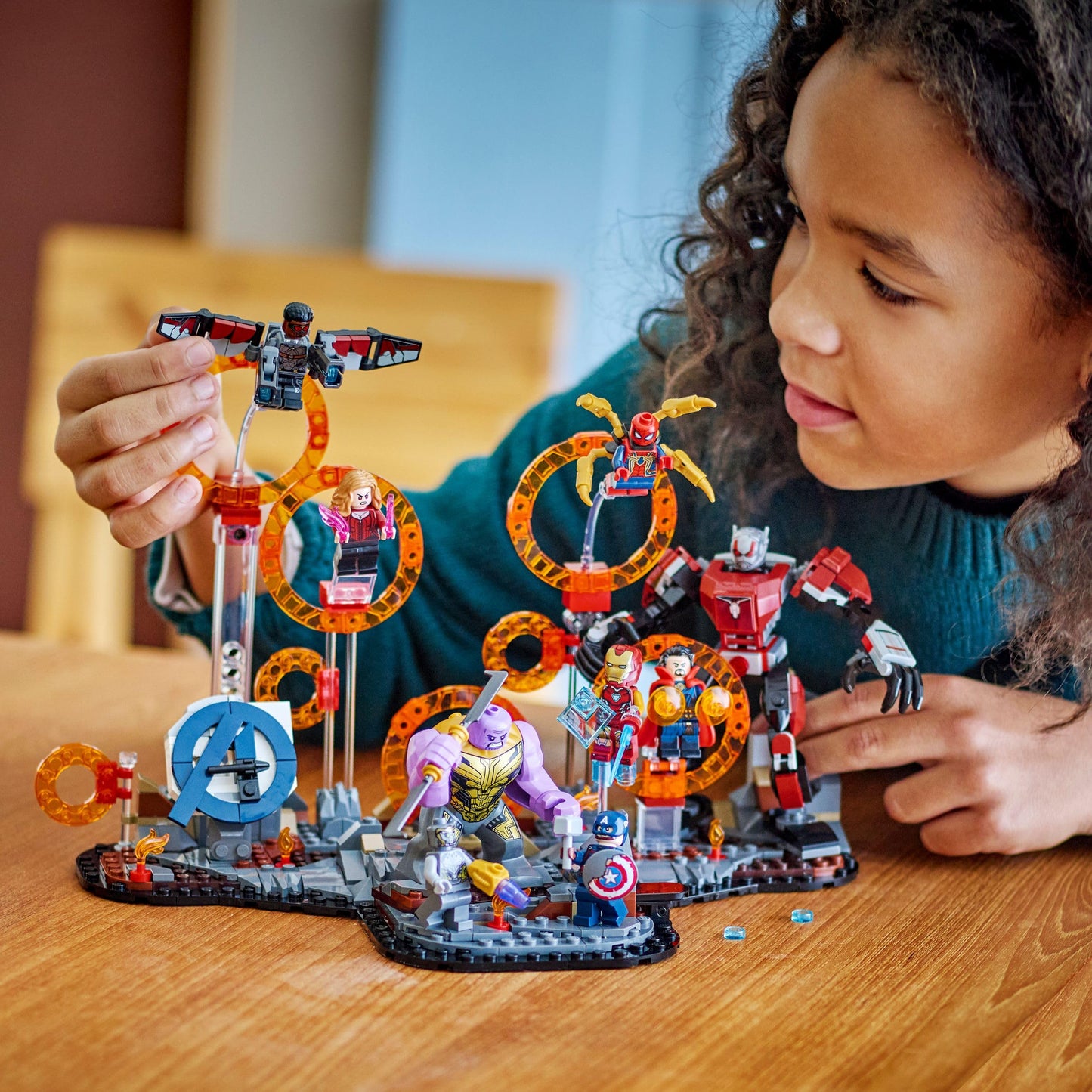 LEGO 76323 Marvel Avengers : Endgame Final Battle Building Toy with a Thanos Figure, Ant-Man Mech & 9 Minifigures incl. Captain America, Black Panther, Iron Man & Doctor Strange