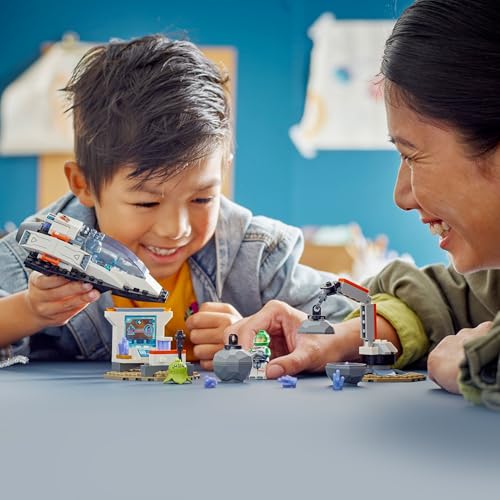 LEGO 60429 City Spaceship and Asteroid Discovery Set with an Alien Figure and 2 Astronaut Minifigures