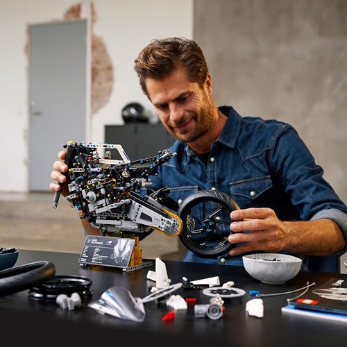LEGO 42130 Technic BMW M 1000 RR Motorbike Model Kit