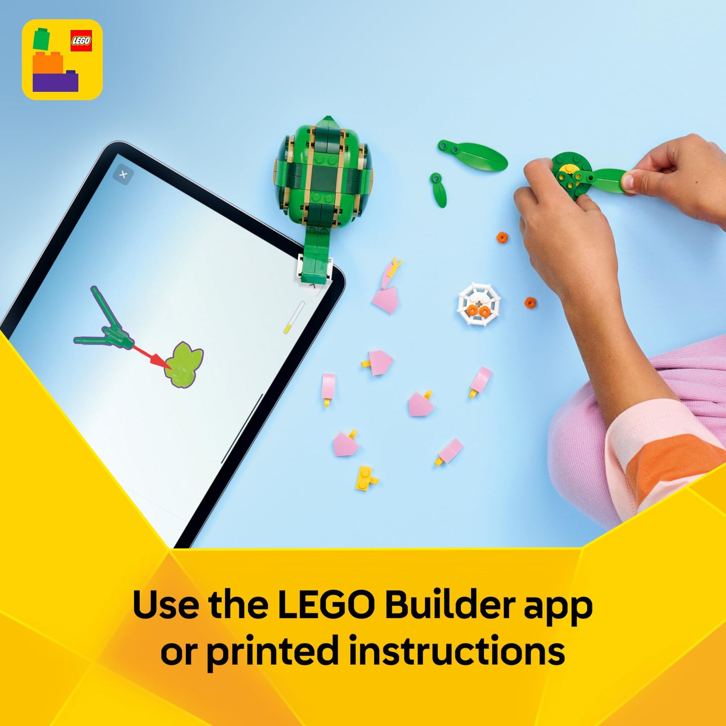 LEGO 31377 Creator 3in1 Turtle with a Water Lily Flower Toy - Animal Figure Transforms into a Chameleon or Frog