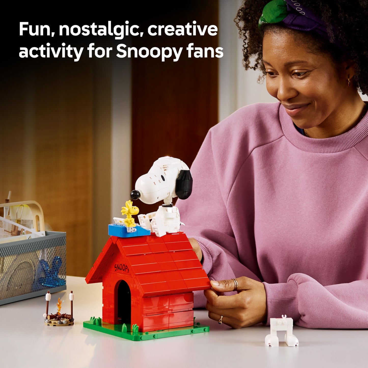 LEGO 21368 Ideas Peanuts: Snoopy's Doghouse with Snoopy Dog & Woodstock Bird Figures