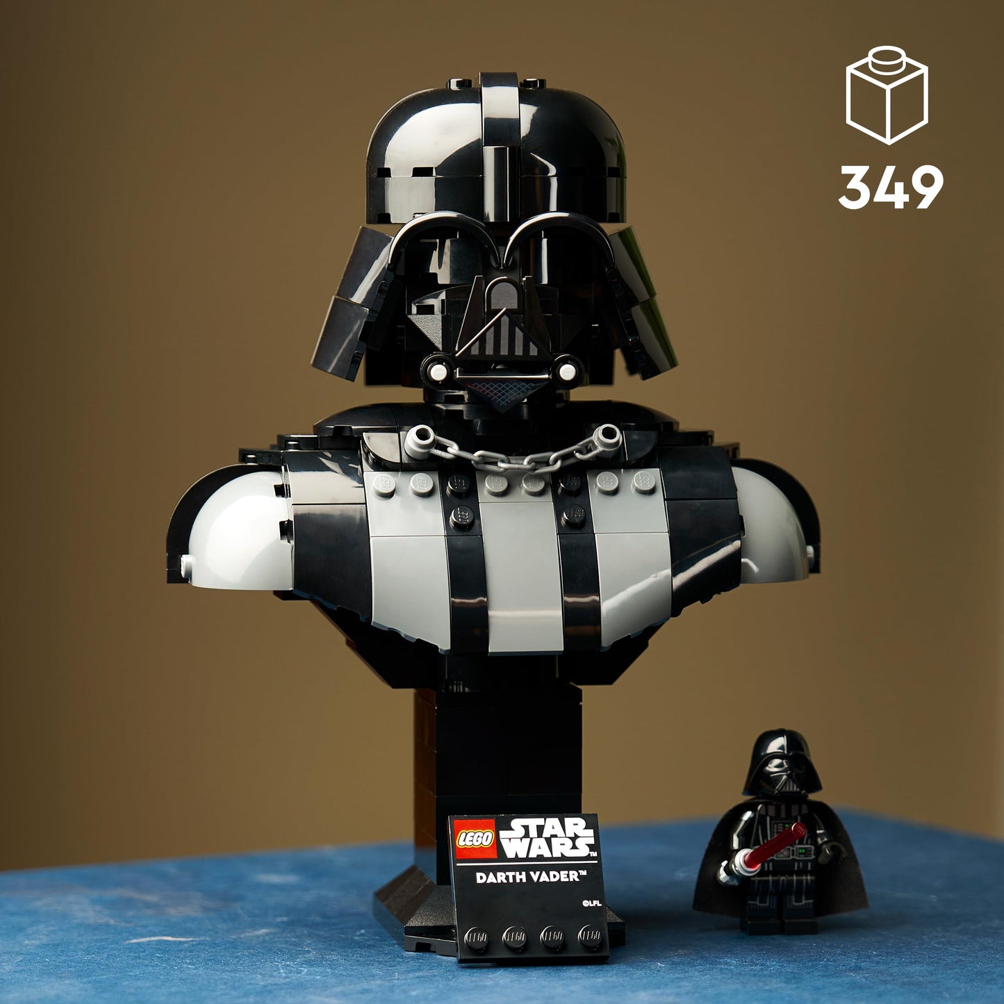 LEGO 75439 Star Wars Darth Vader Bust - Display Model Kit for Adults incl. Collectible Sith Minifigure with Red Lightsaber