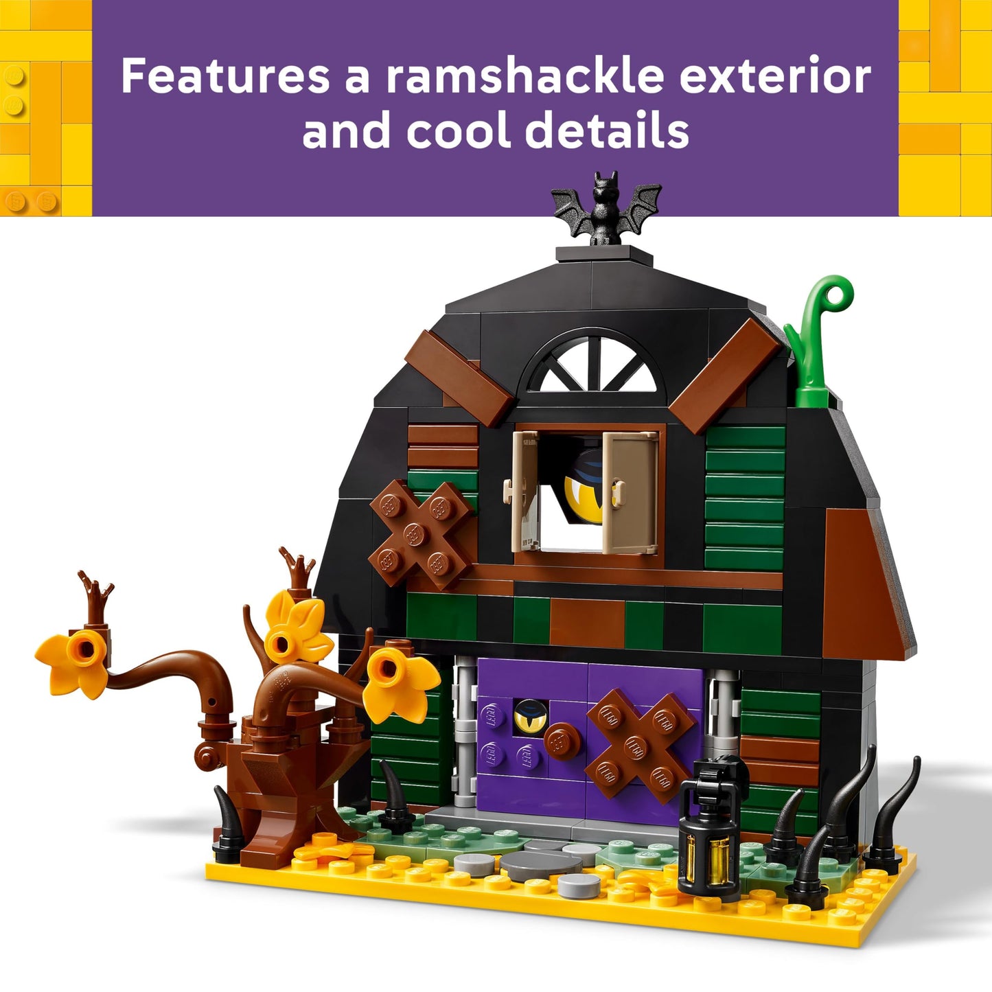 LEGO 40721 Halloween Barn with a Skeleton Minifigure and Spooky Accessories incl. a Bat & Lamps