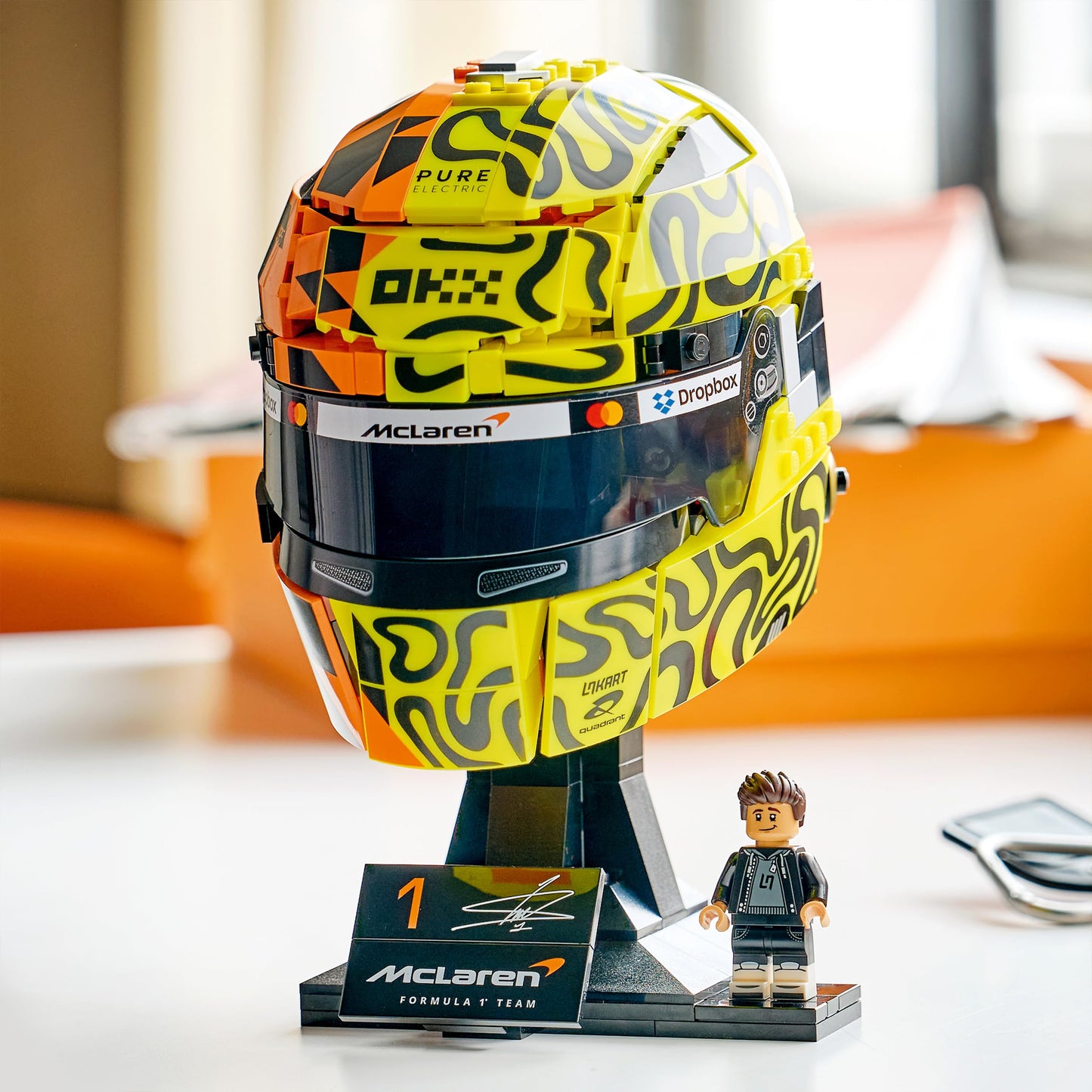 LEGO 43023 Editions McLaren Mastercard F1 Team Lando Norris Helmet - F1 Merchandise - Display Model Kit with Collectible Minifigure