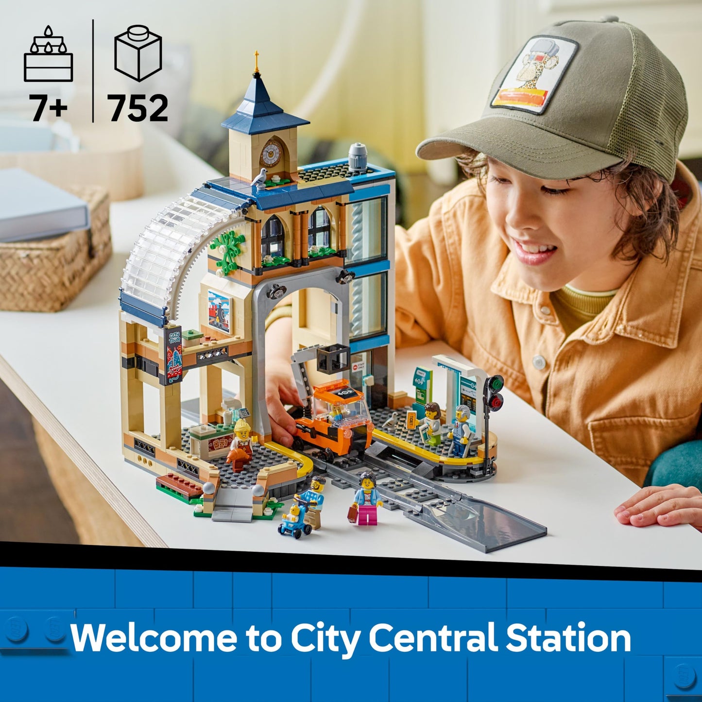 LEGO 60469 City Central Train Station Set - incl. a Maintenance Vehicle Toy, Working Lift, 2 Platforms & a Track Piece, plus 6 Minifigures