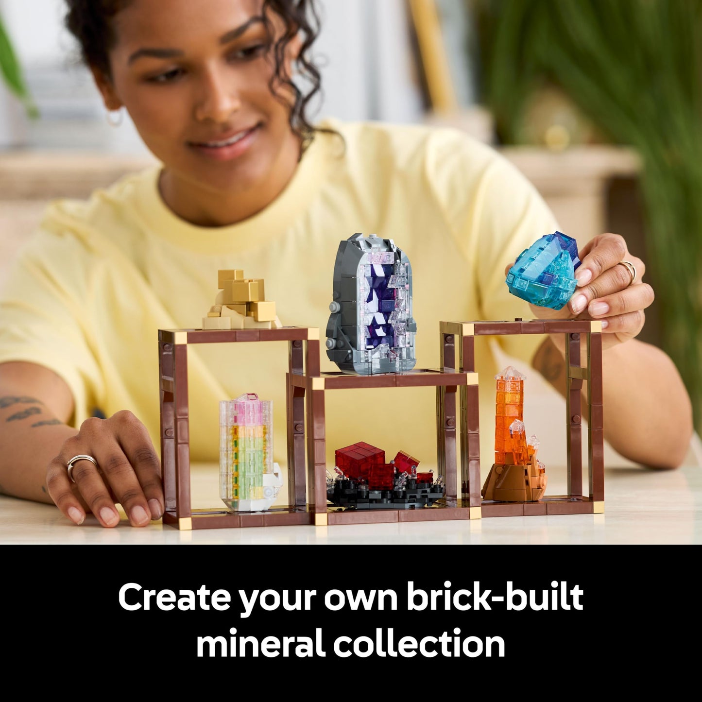 LEGO 21362 Ideas Mineral Collection - Display Model with Crystal Elements incl. Amethyst, Flourite & Tangerine Quartz, plus 3 Stands