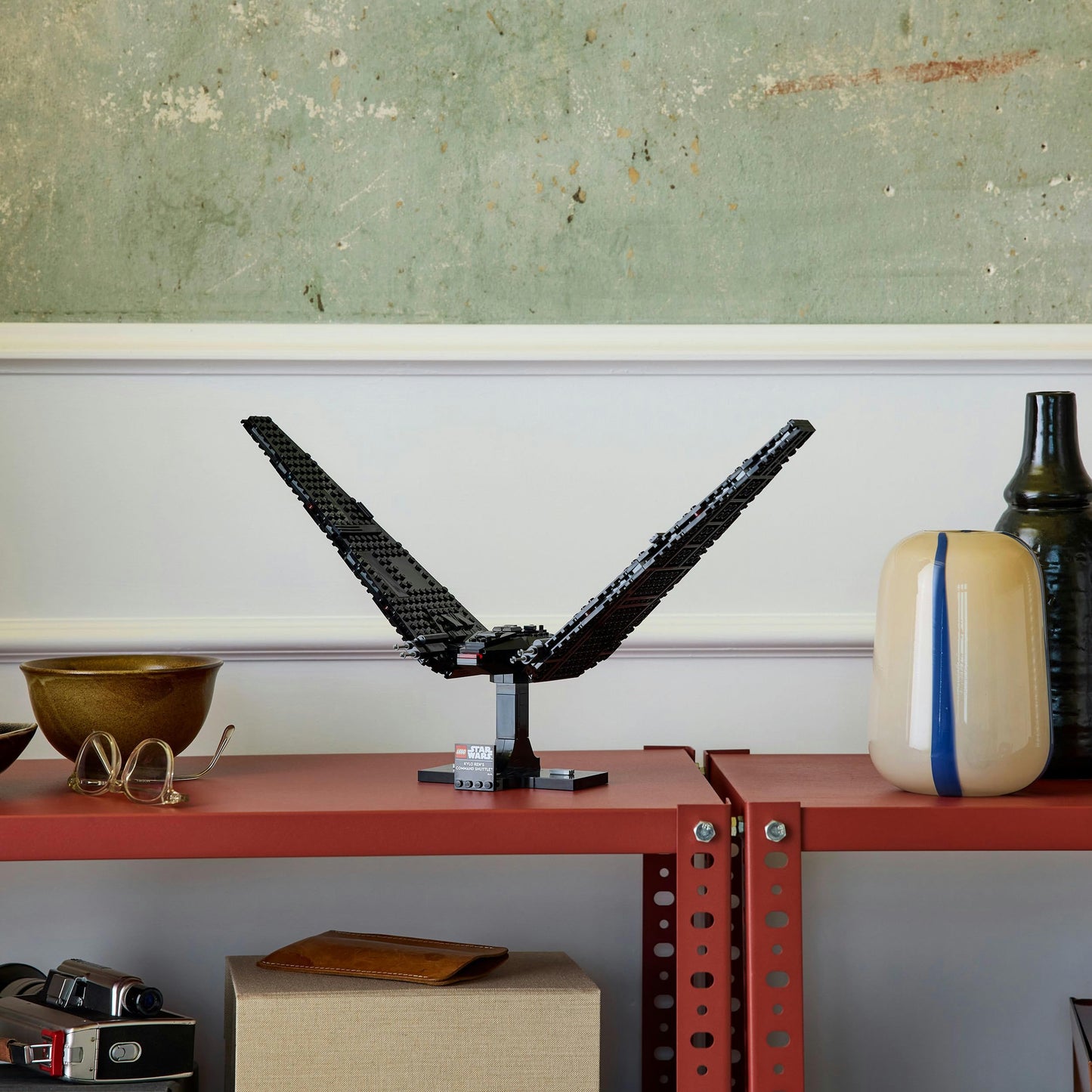 LEGO 75406 Star Wars Kylo Ren's Command Shuttle