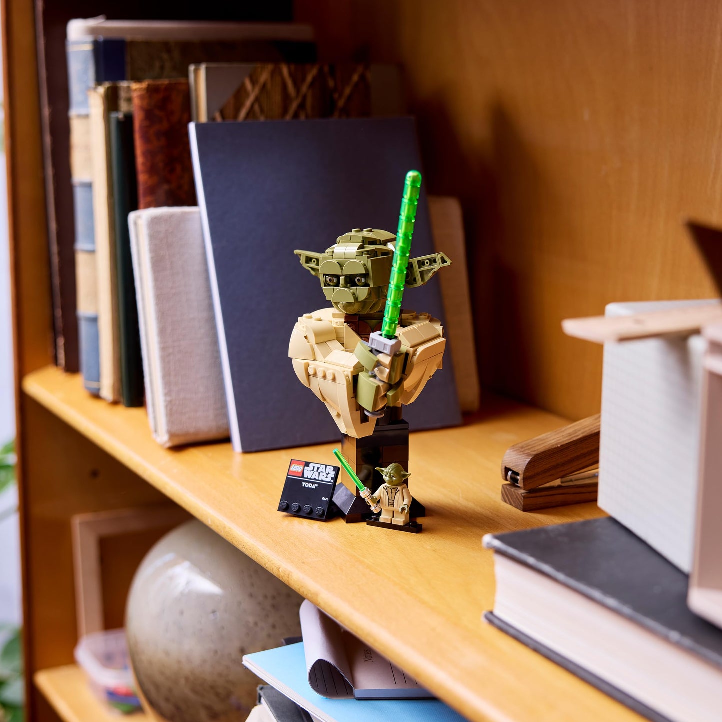 LEGO 75438 Star Wars Yoda Bust - Display Model Kit for Adults with Green Lightsaber & Collectible Jedi Master Minifigure
