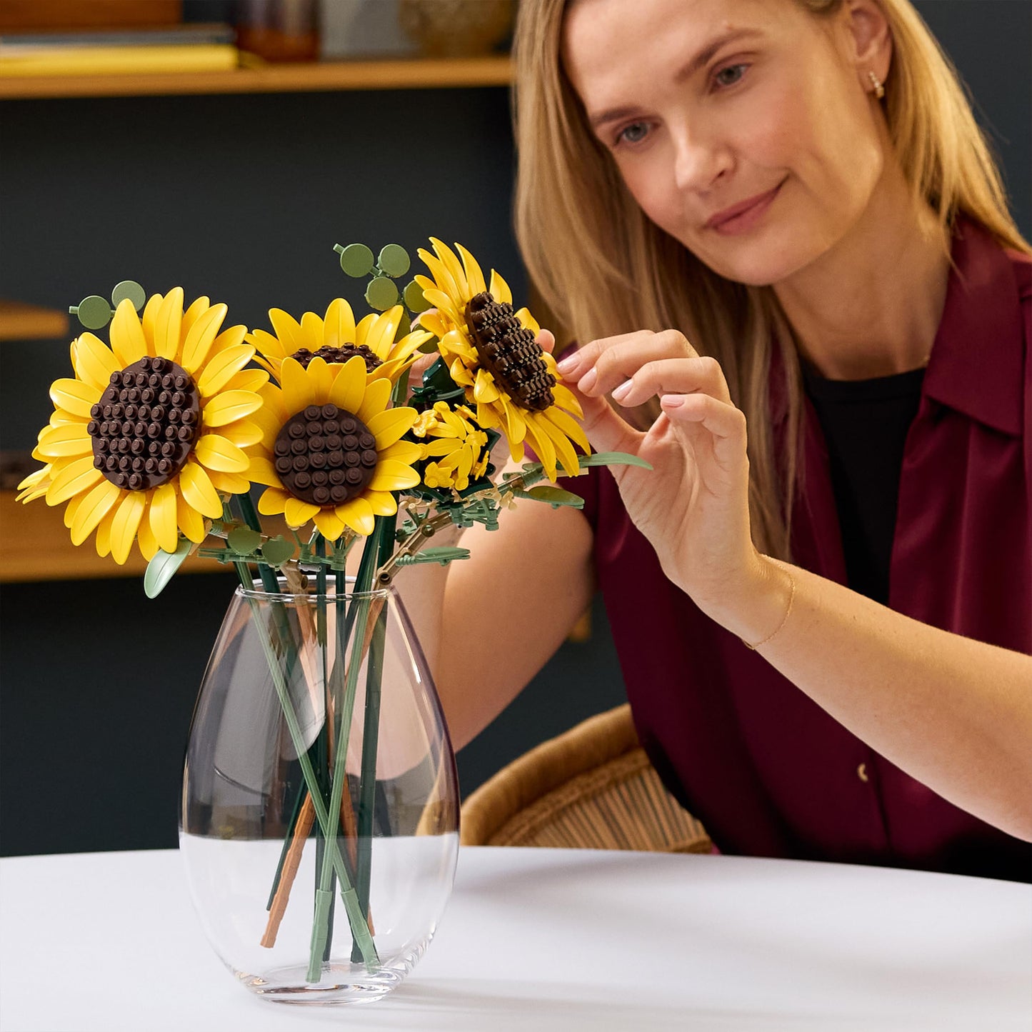 LEGO 11502 Botanicals Sunflower Bouquet - Artificial Flowers Set for Adults - Faux Sunflowers & Eucalyptus Stems